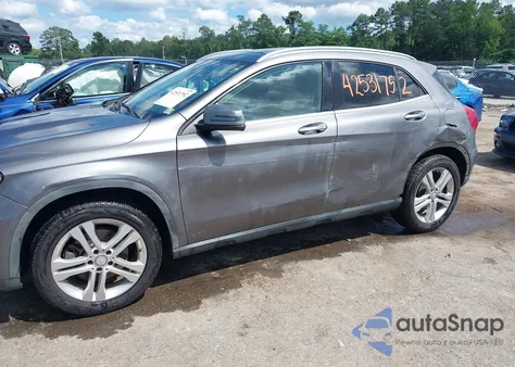 2015 Mercedes-Benz Gla 250 z USA, uszkodzony, nr VIN WDCTG4EB2FJ175454